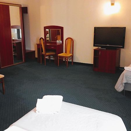 Sosnowe Zacisze Barszczewo Hotel Choroszcz Exterior foto